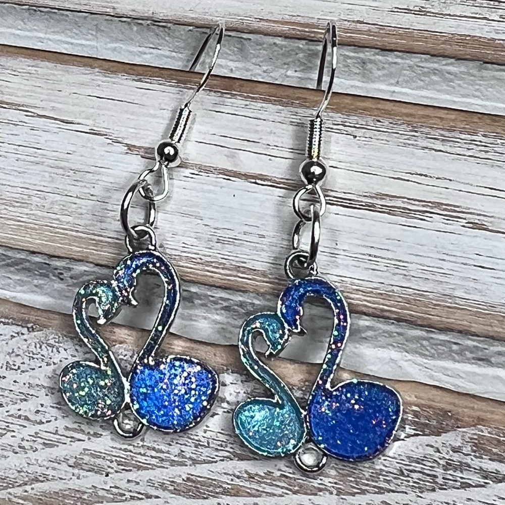 O4 - Blue Sparkle Heart Swans .925 Sterling hook Earrings